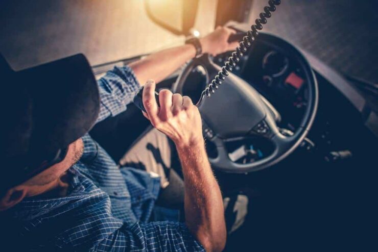 Best CB Radio For Truckers